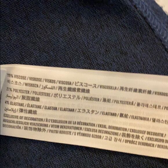 Gilly Hicks cropped sweater XS - Picture 9 of 10